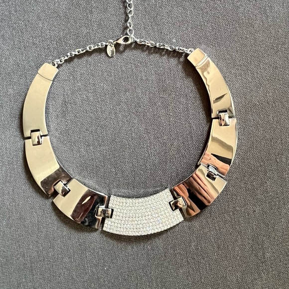 Lia Sophia DYNASTY Necklace - Picture 3 of 10